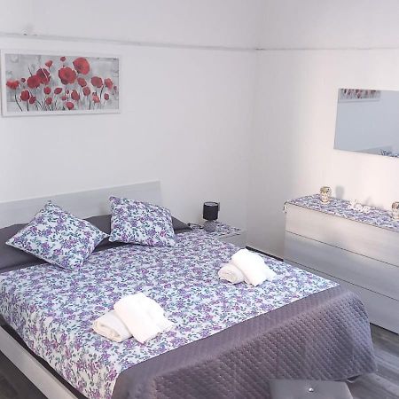 Il Castello Di Patty Apartment Catania Ngoại thất bức ảnh